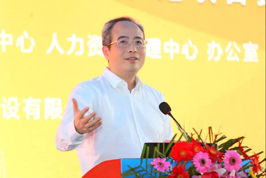 越秀地产党委副书记,副董事长,总经理林峰